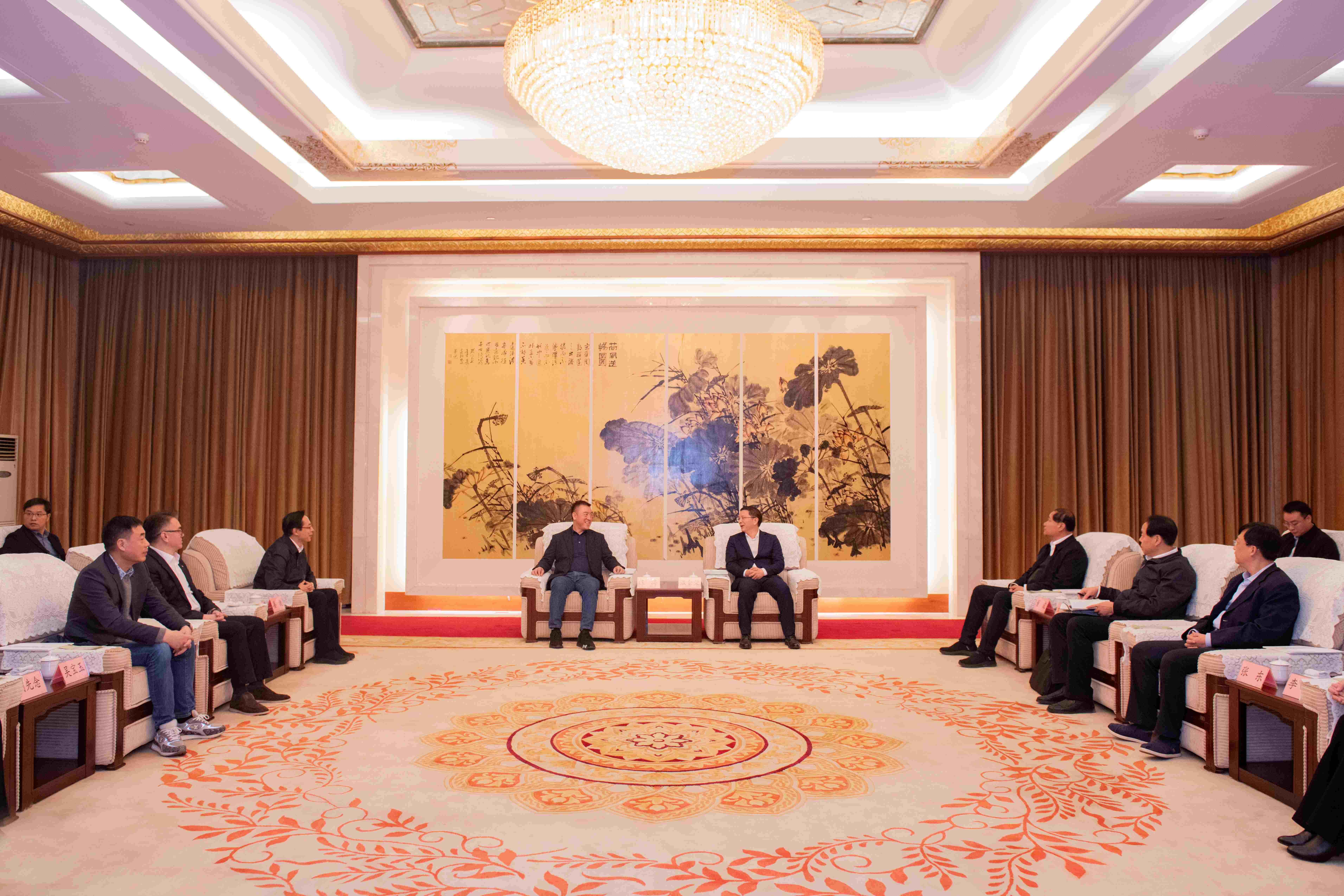 NG娱乐科技董事长陈涛带领深圳市和惠州市企业家前往济宁市考察交流 